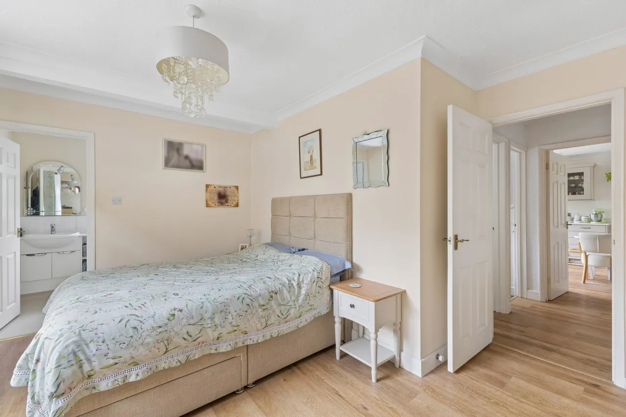 Brookside Pankridge Street, Crondall, Farnham, GU10 5RQ, photo 8