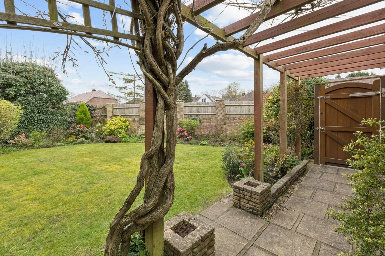 Brookside Pankridge Street, Crondall, Farnham, GU10 5RQ, photo 12