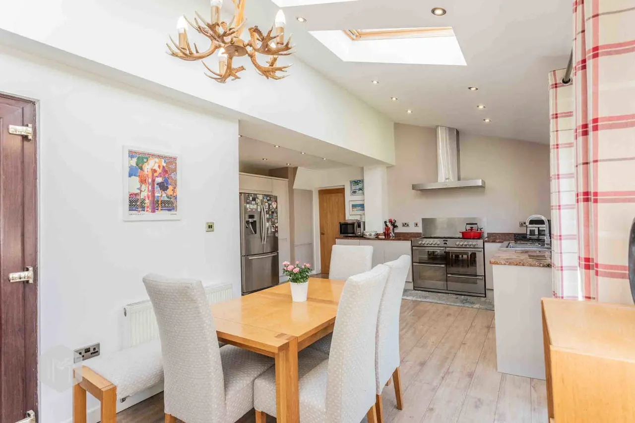 Rilston Avenue, Culcheth, Warrington, WA3 4PE, photo 5