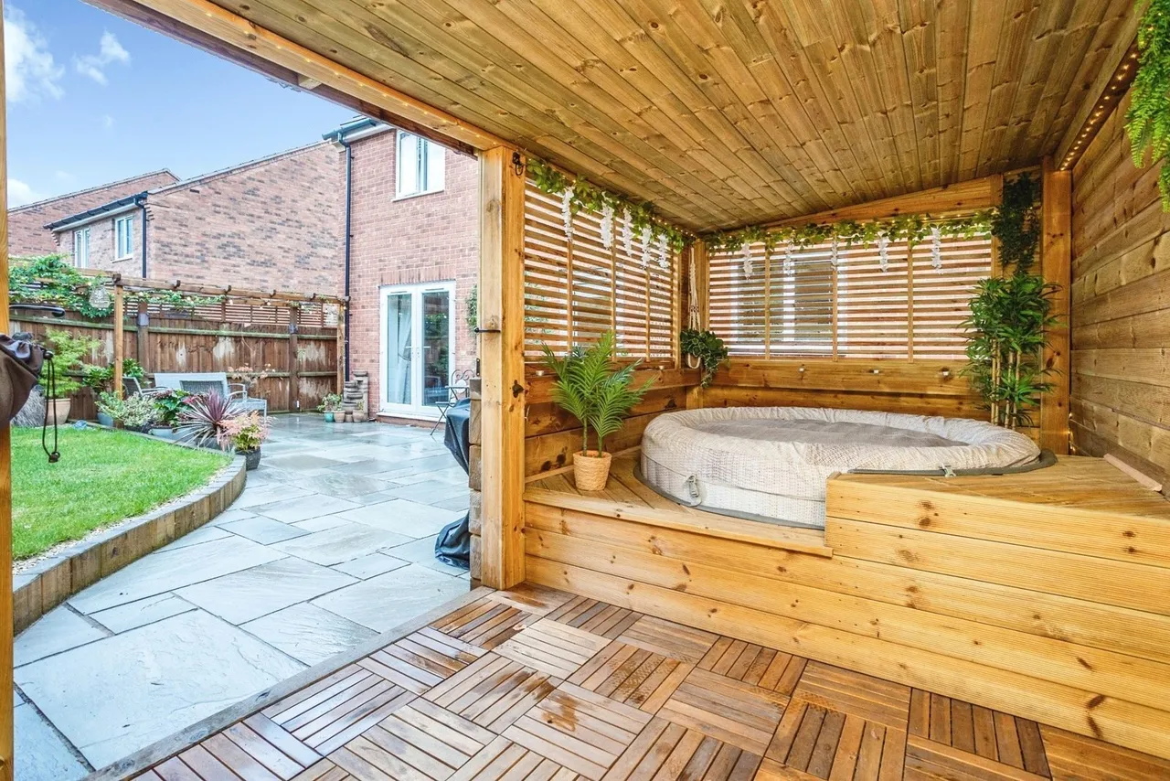 Marigold Crescent, Shepshed, LE12, photo 12