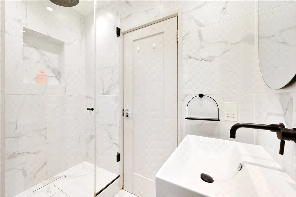 Portman Square, London, W1H, photo 9