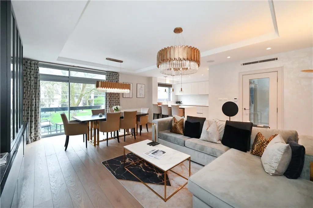 3 bed flat for sale, Portman Square, London, W1H