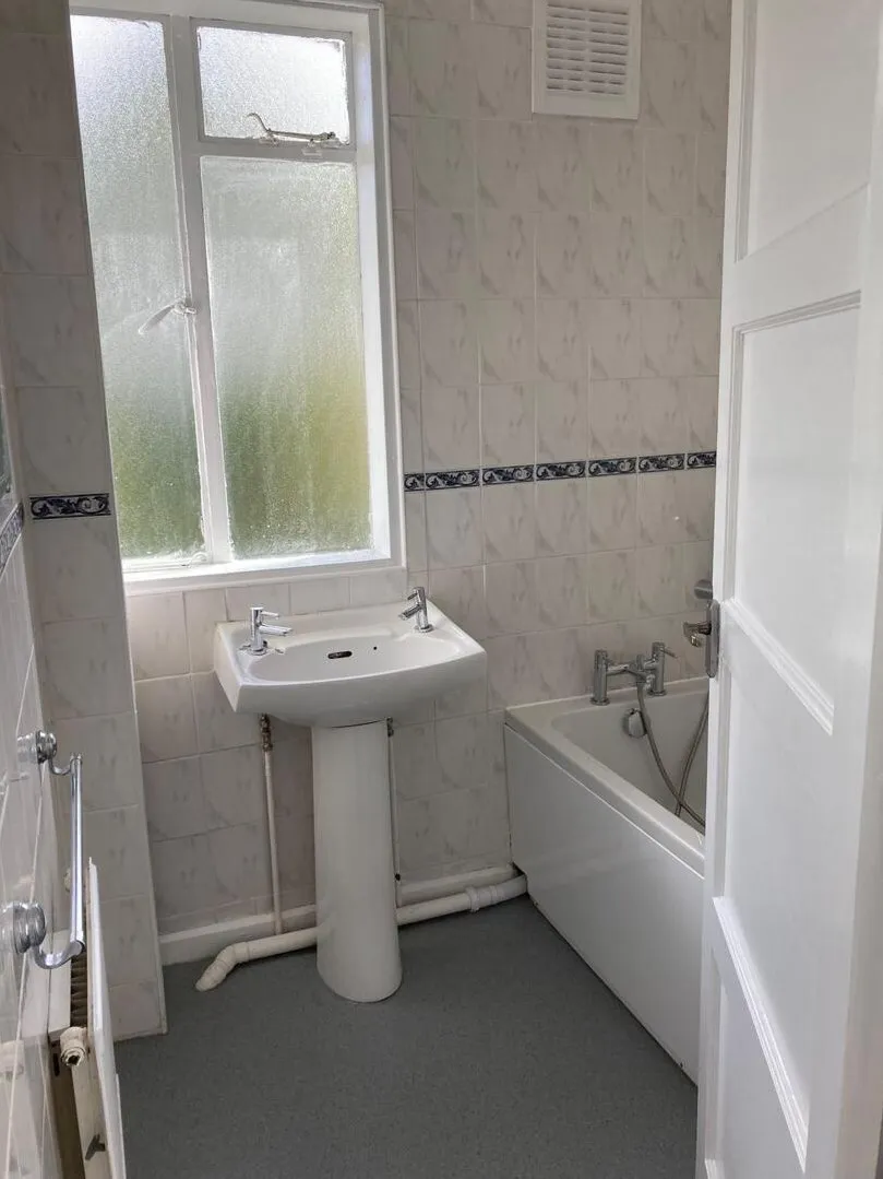 Weale Road, London, photo 12