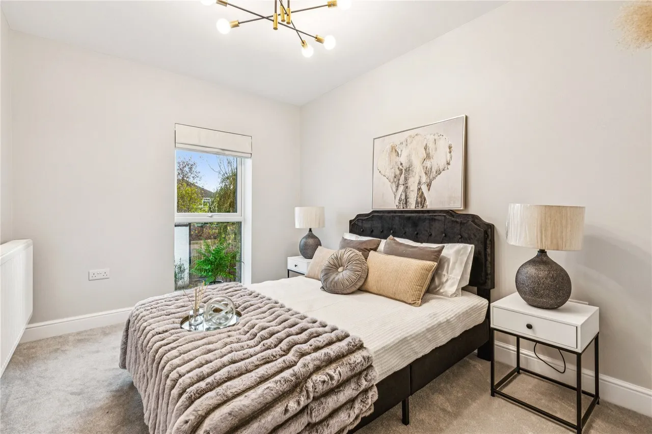 Byards Croft, London, SW16, photo 9
