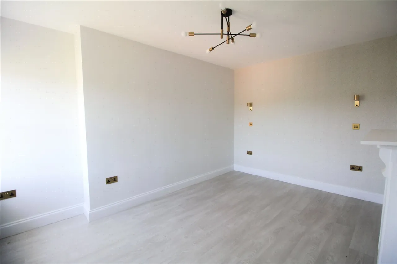 Hillcourt Road, Cheltenham, Gloucestershire, GL52, photo 6