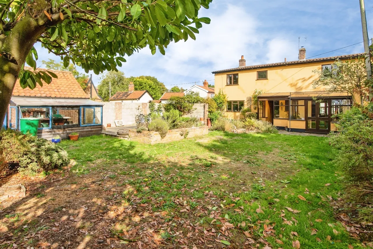 The Street, Metfield, IP20, photo 21