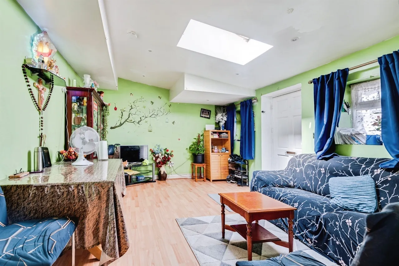 Salisbury Street, Swindon, SN1, photo 2