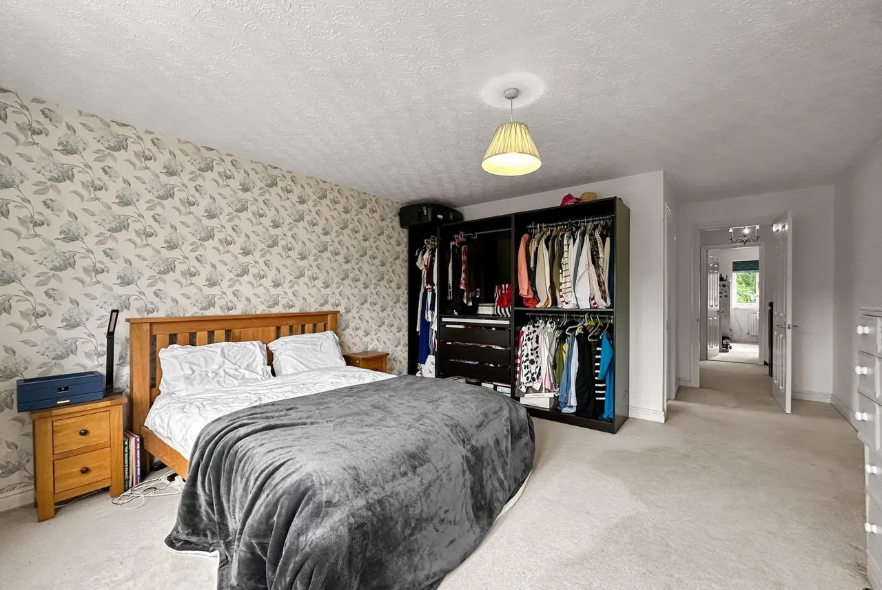 Bishops Close, Bowdon, Cheshire WA14 3NB, photo 16