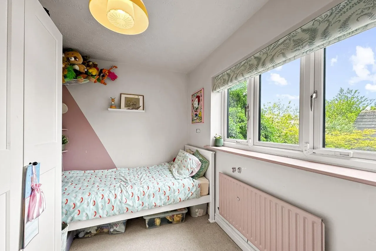 Bishops Close, Bowdon, Cheshire WA14 3NB, photo 19