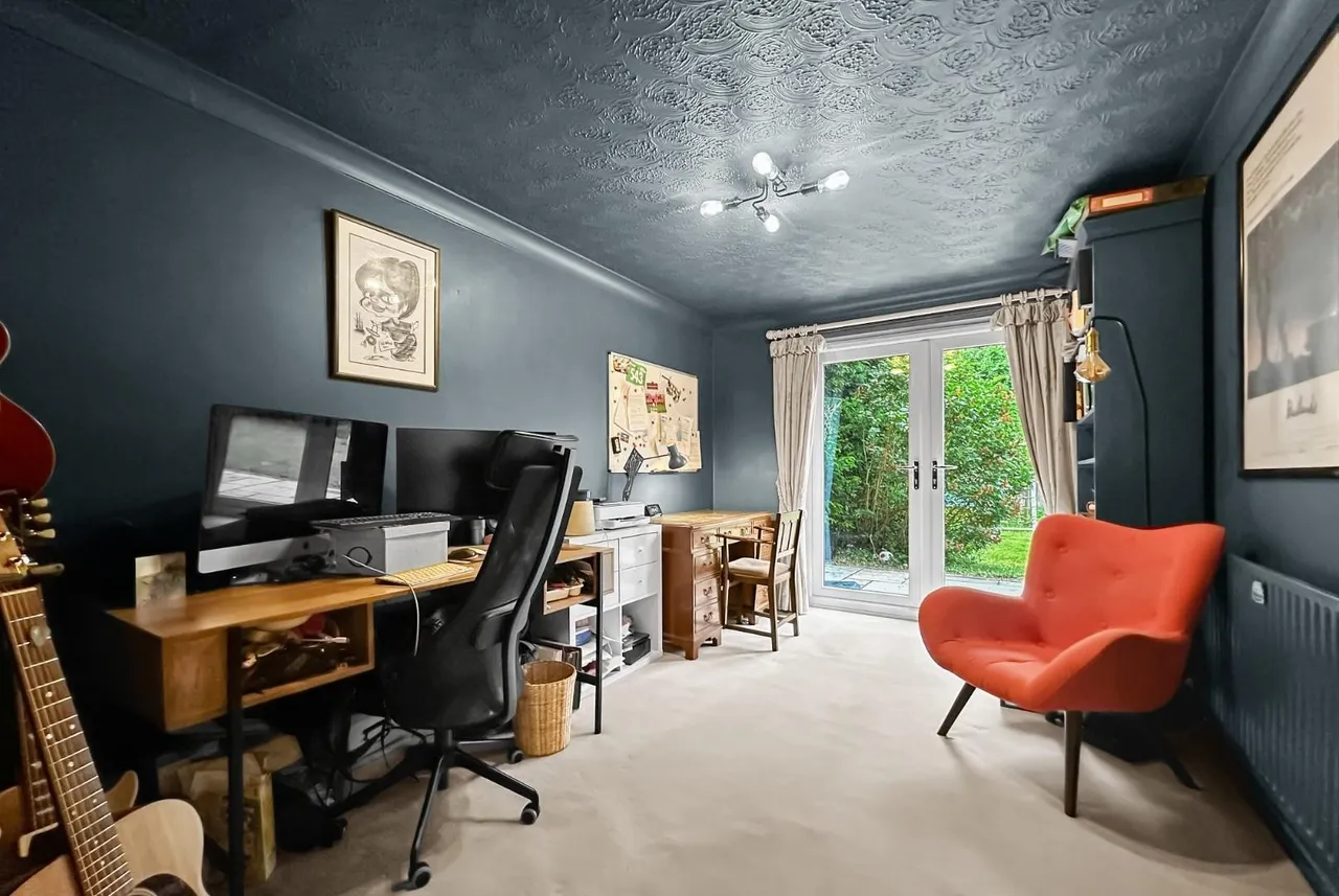 Bishops Close, Bowdon, Cheshire WA14 3NB, photo 9