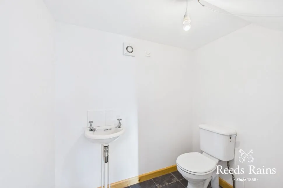 Meadowbank, Carrickfergus, County Antrim, BT38, photo 8