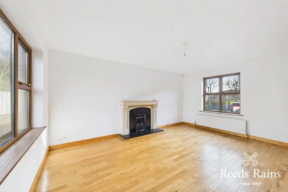 Meadowbank, Carrickfergus, County Antrim, BT38, photo 4