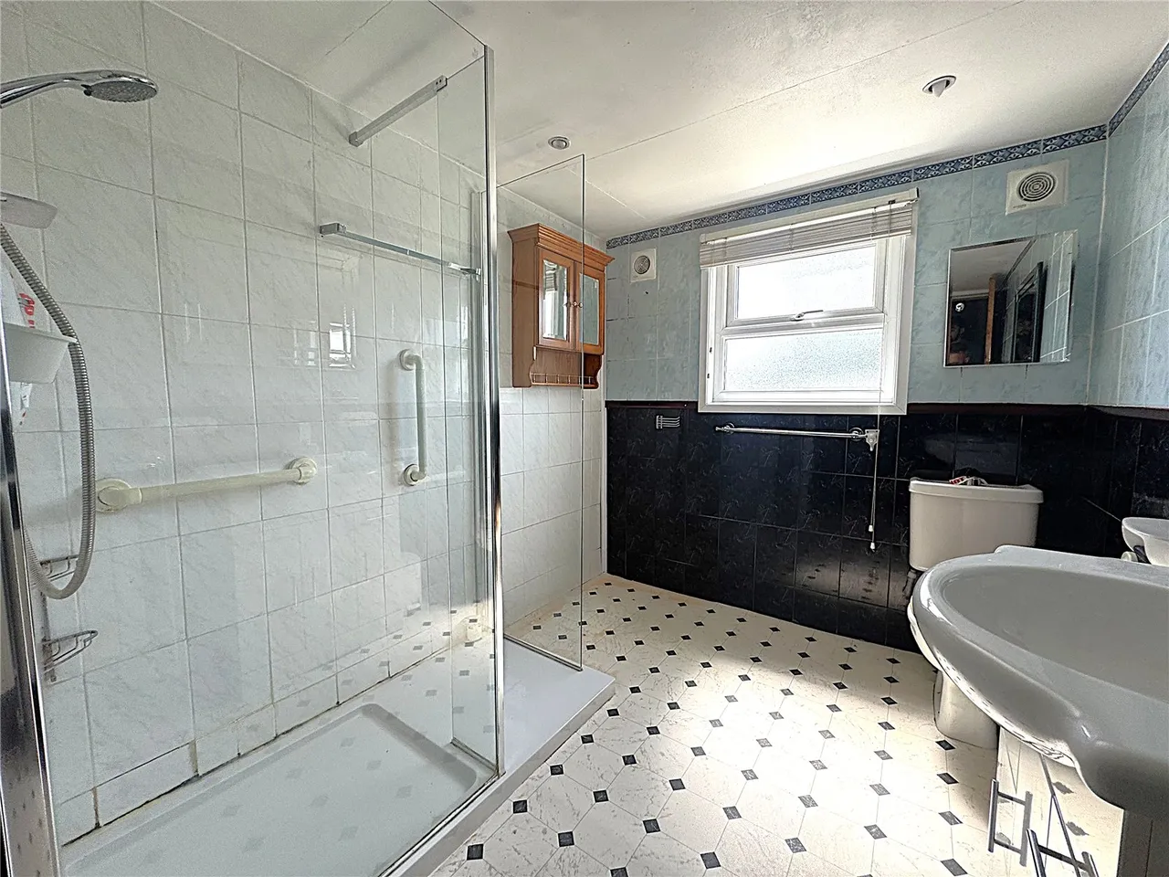Chertsey Road, Twickenham, TW1, photo 8