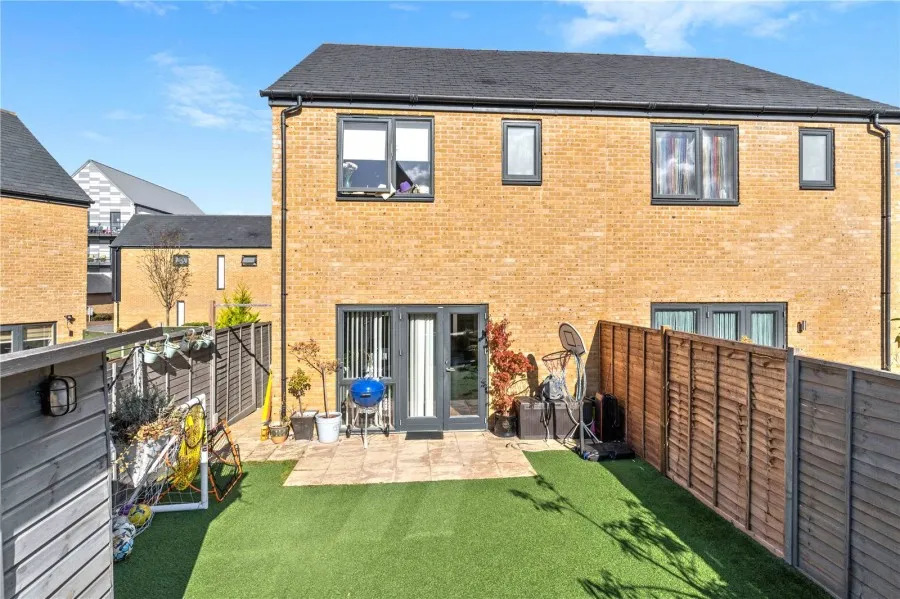 House Under Offer with 3 bedrooms in Newhall, Harlow, CM17, photo 18