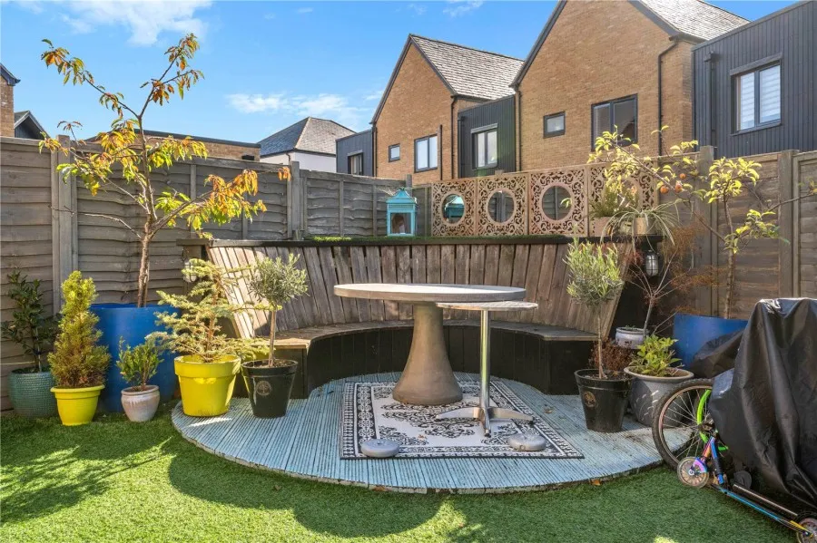 House Under Offer with 3 bedrooms in Newhall, Harlow, CM17, photo 19