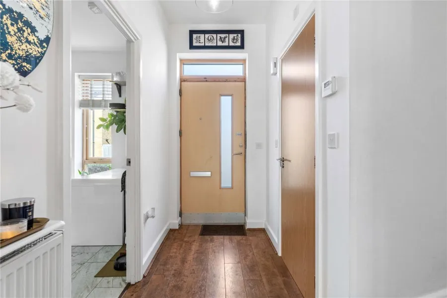 House Under Offer with 3 bedrooms in Newhall, Harlow, CM17, photo 6