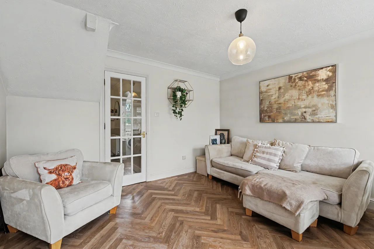 St. Matthews Close, Evesham, WR11, photo 6