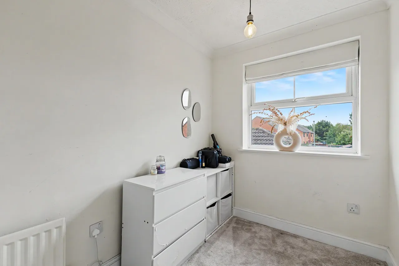 St. Matthews Close, Evesham, WR11, photo 13