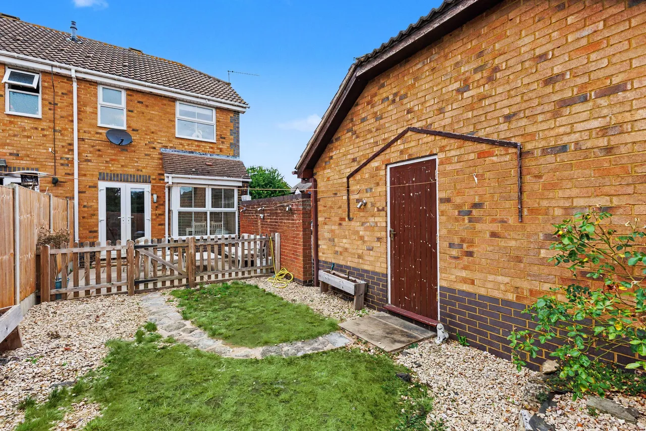 St. Matthews Close, Evesham, WR11, photo 18