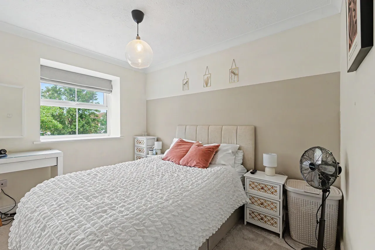 St. Matthews Close, Evesham, WR11, photo 10