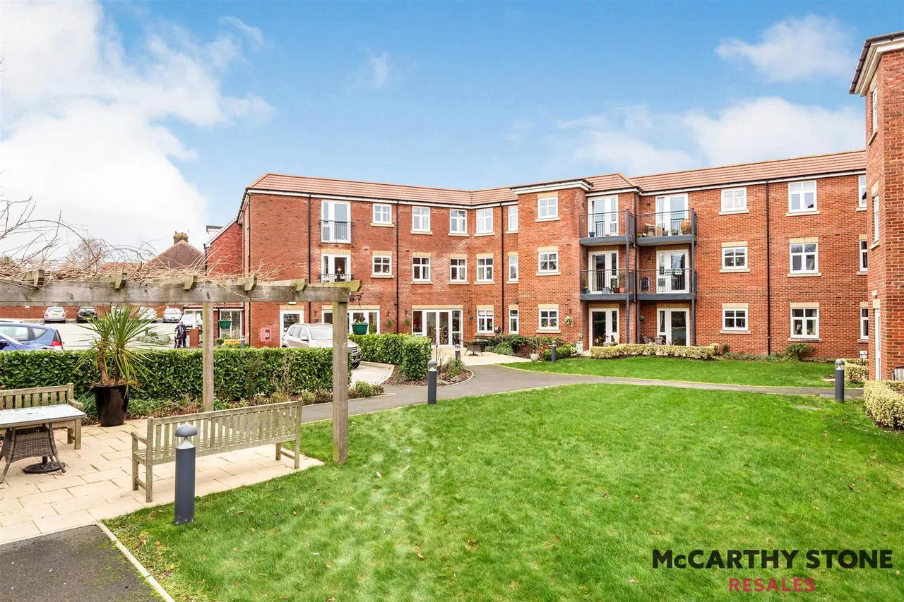 Pinewood Gardens, Tunbridge Wells, TN4, photo 20