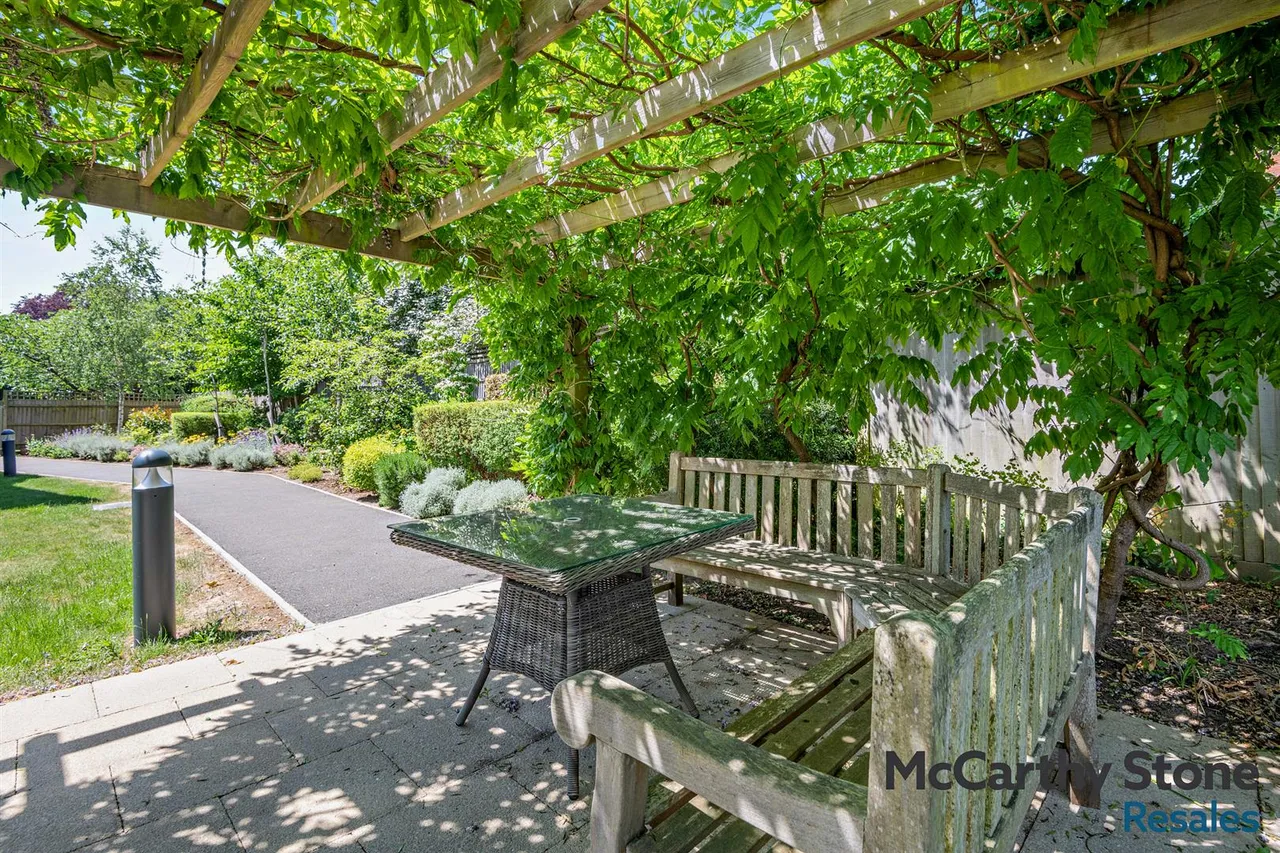 Pinewood Gardens, Tunbridge Wells, TN4, photo 21
