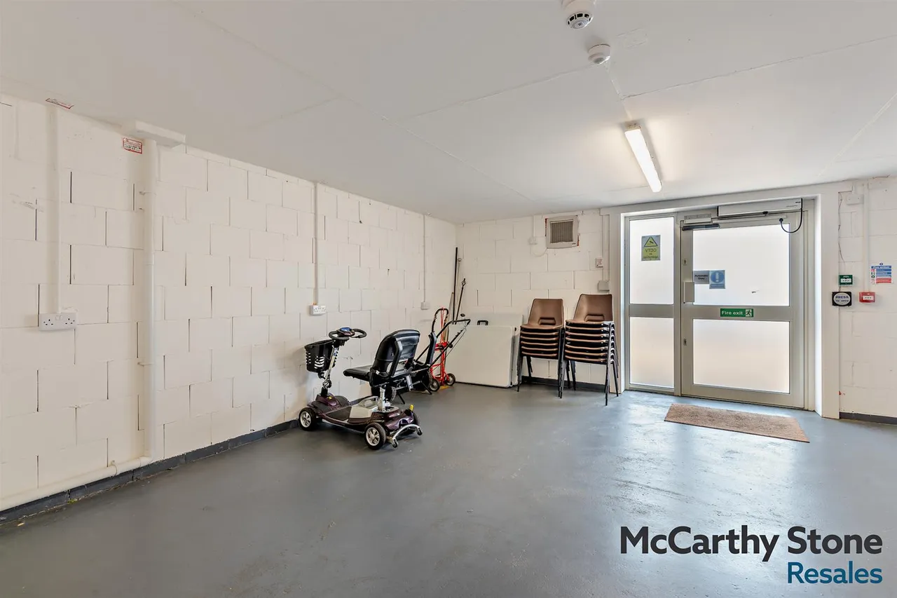 Pinewood Gardens, Tunbridge Wells, TN4, photo 16