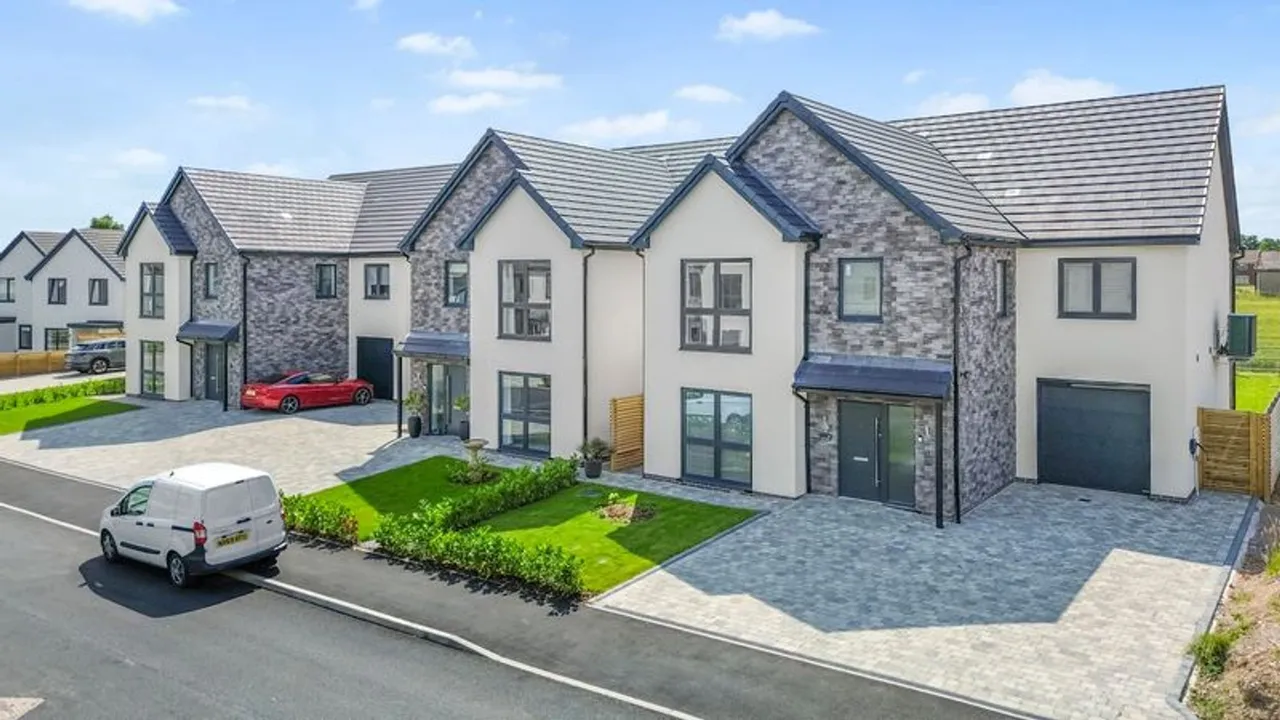 Lane End Mews, Twiss Green Lane, Warrington, Culcheth, WA3 4DJ, photo 11