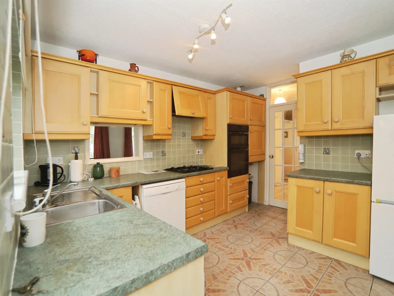 Despenser Road, Sully, CF64, photo 4