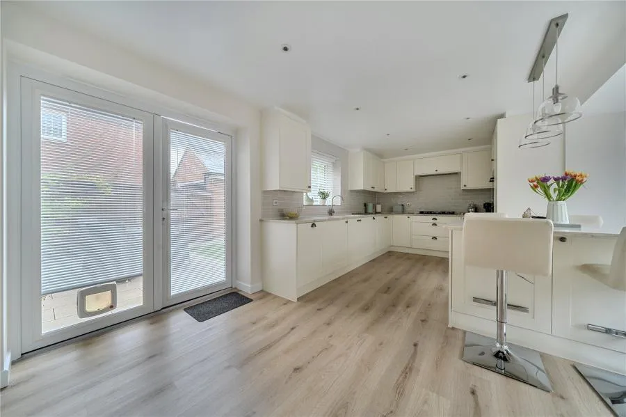 Ambrosden Court Close, Ambrosden, OX25, photo 5