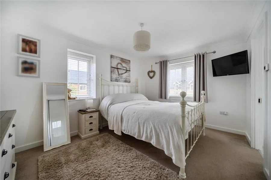 Ambrosden Court Close, Ambrosden, OX25, photo 11