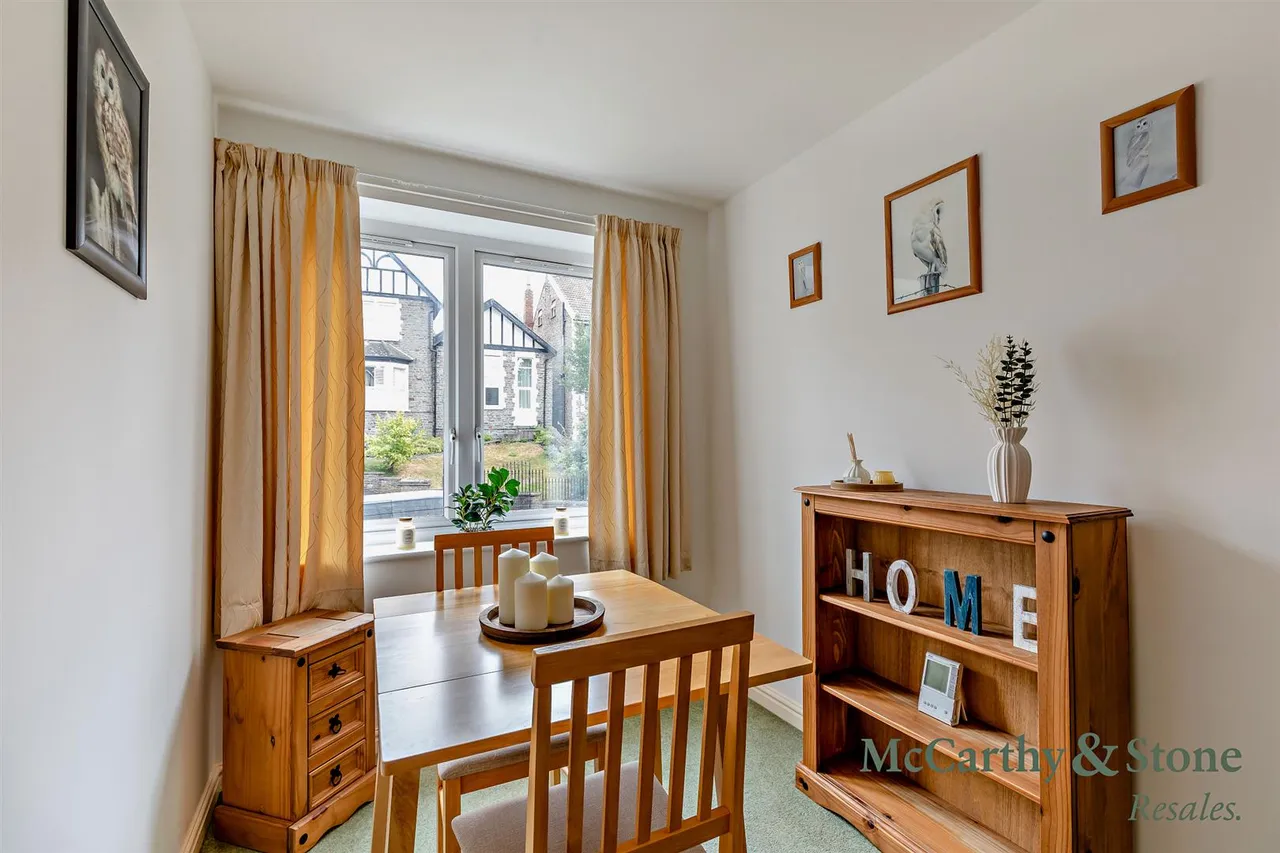 Overnhill Road, Downend, BS16, photo 4