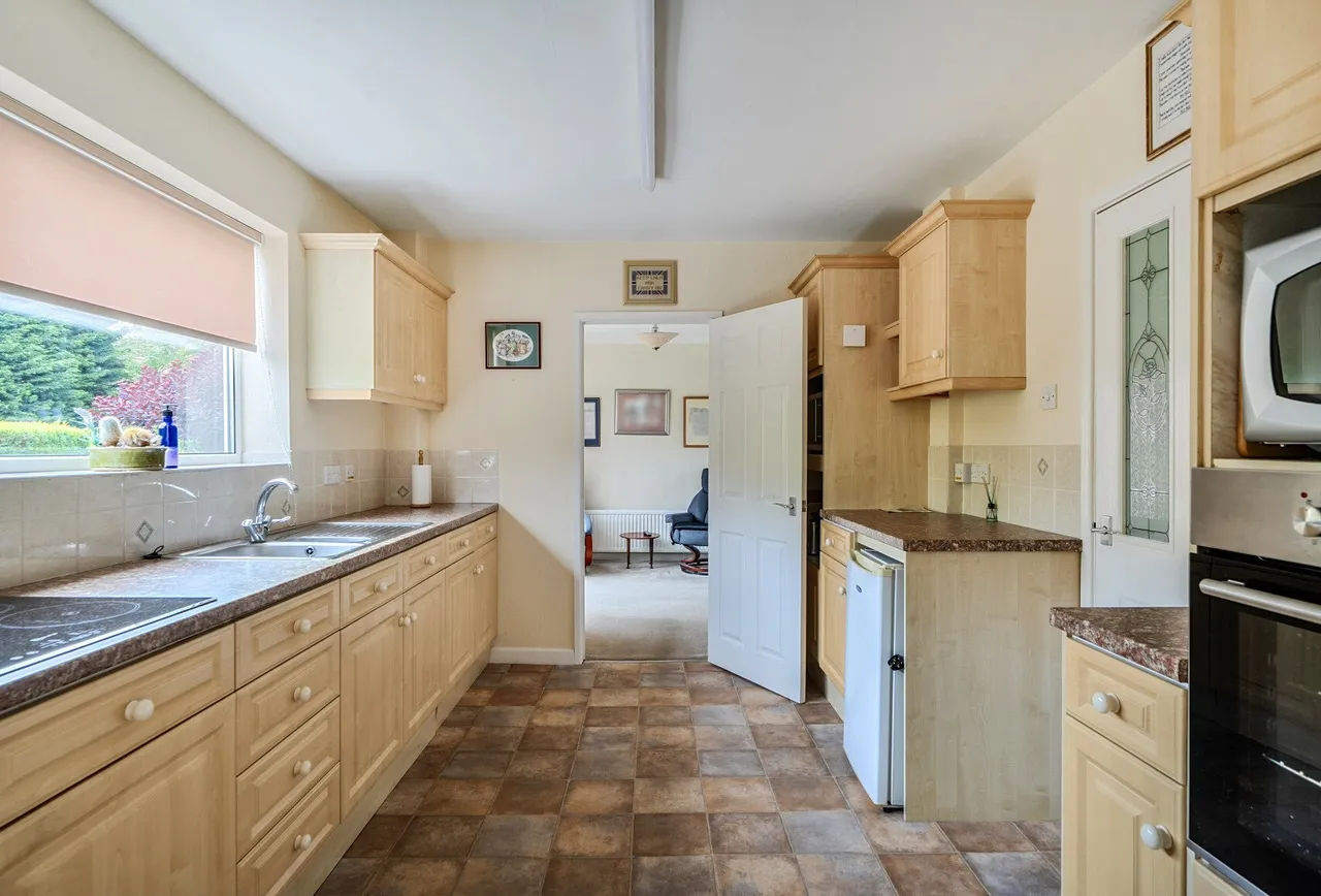 Fenbrook Close, South Gloucestershire, Hambrook, BS16 1QJ, photo 8
