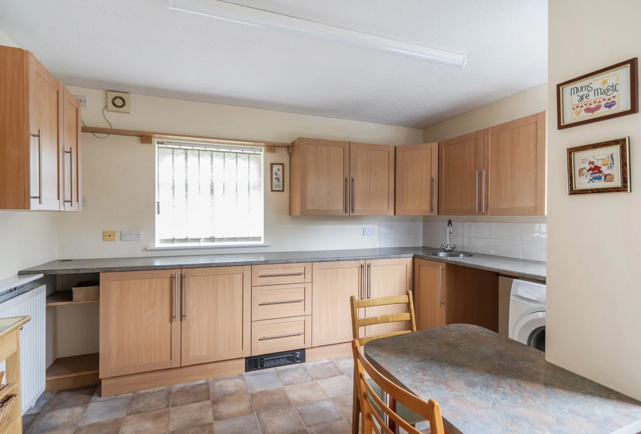 Fenbrook Close, South Gloucestershire, Hambrook, BS16 1QJ, photo 14