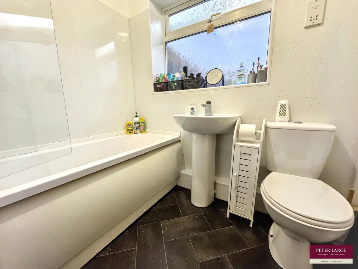 The Broadway, Abergele, LL22, photo 12