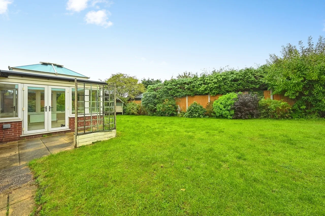 Hardstaff Close, Kirkby-in-Ashfield, NG17, photo 17