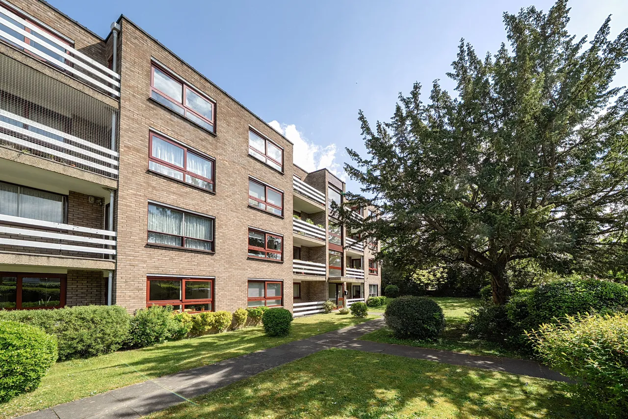 2 bed flat for sale — 2 Raleigh Court, 1 Kent Avenue, London