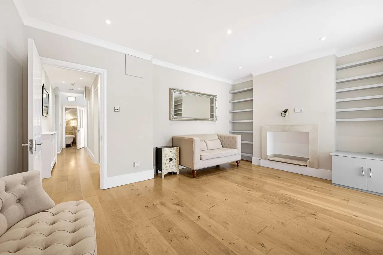 Alderney Street, Pimlico, SW1V, photo 2