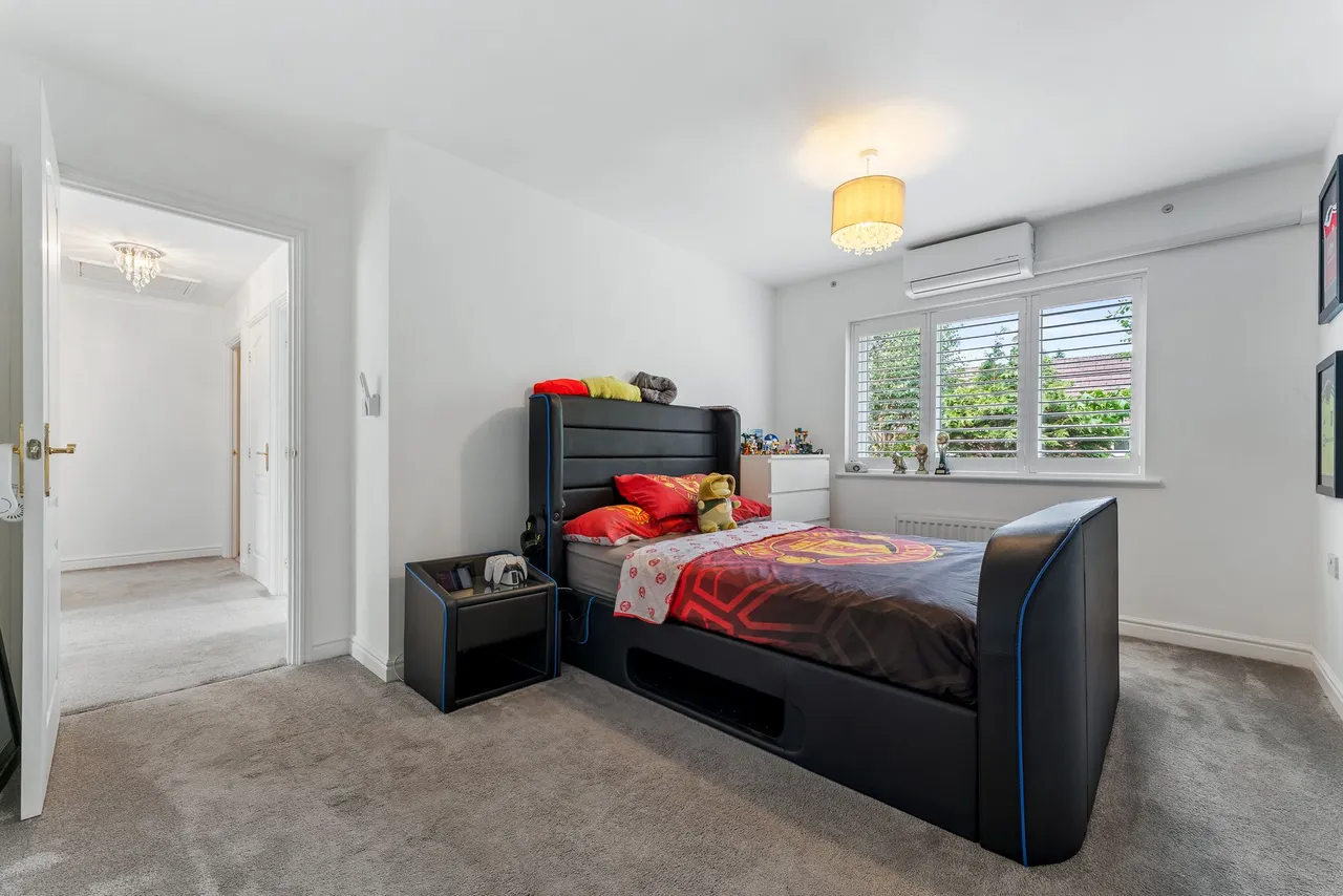 Hunts Field Close, Lymm, photo 19