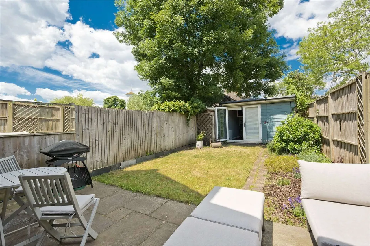 Jubilee Villas, Weston Green Road, Esher, KT10 8JP, photo 10