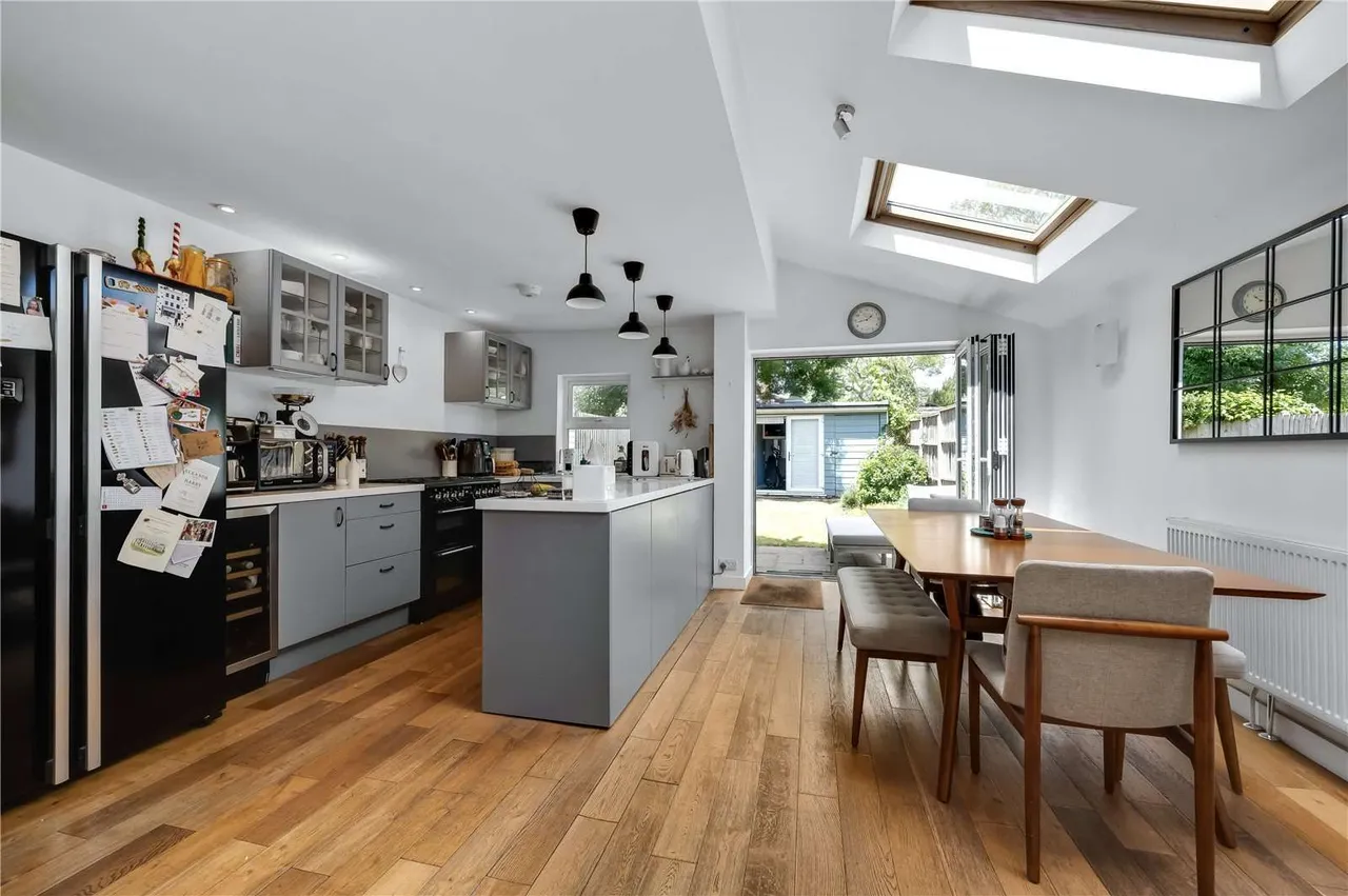 Jubilee Villas, Weston Green Road, Esher, KT10 8JP, photo 4