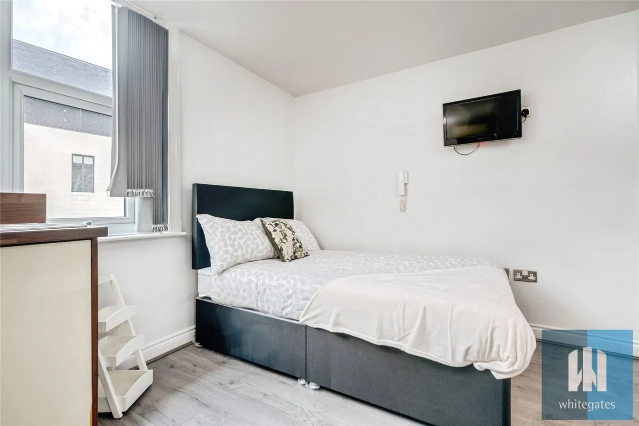 Lancaster House, Kirkgate, HD1, photo 4