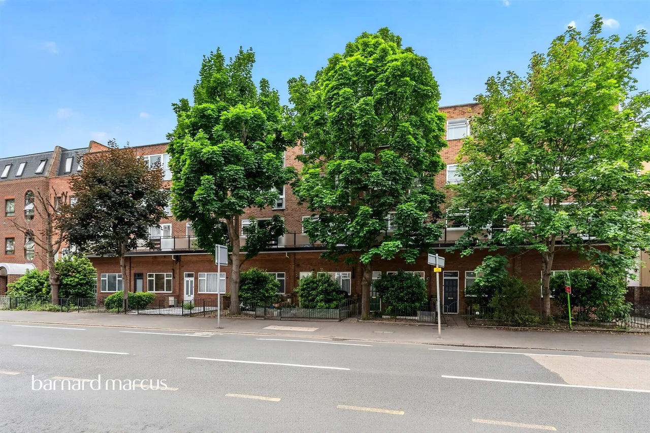 1 bed flat for sale — Coombe Road, New Malden