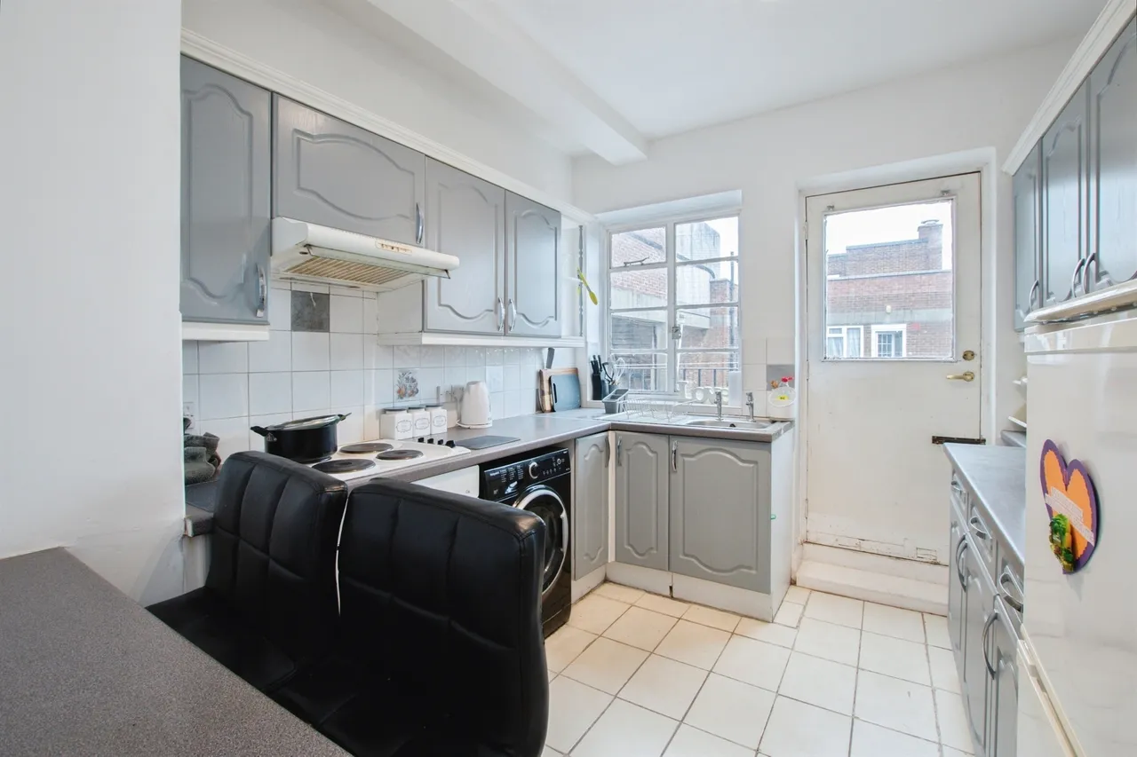 1 bed flat for sale — Christchurch Road, Bournemouth