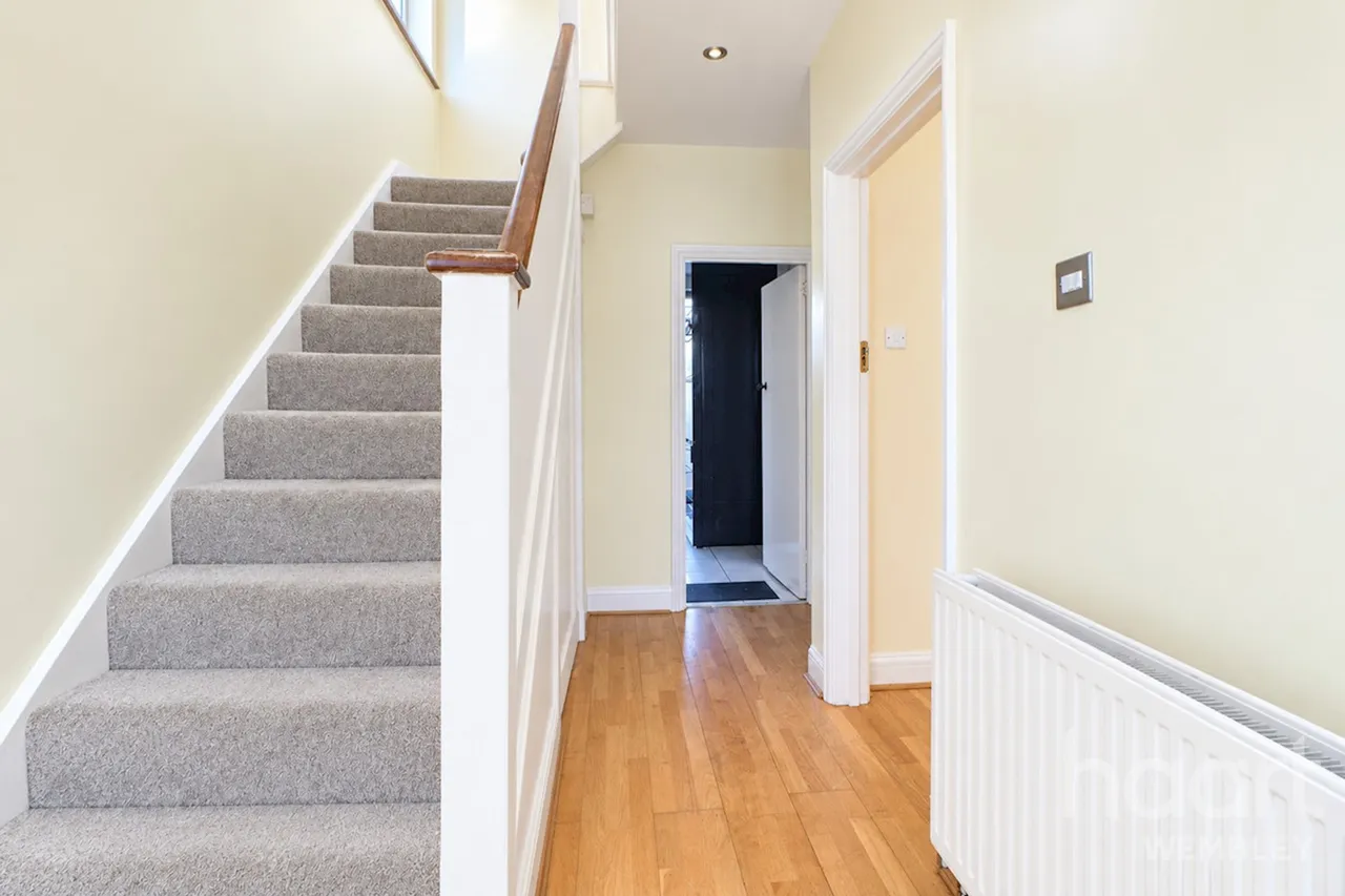 Kingsbury, NW9, photo 2