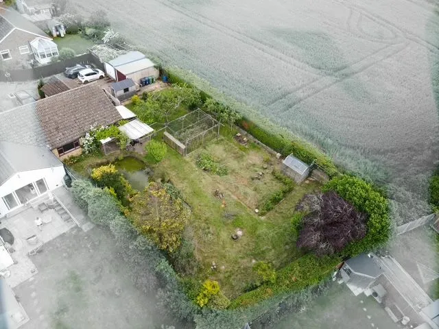Blenheim Grove, Offord D'Arcy, PE19, photo 2