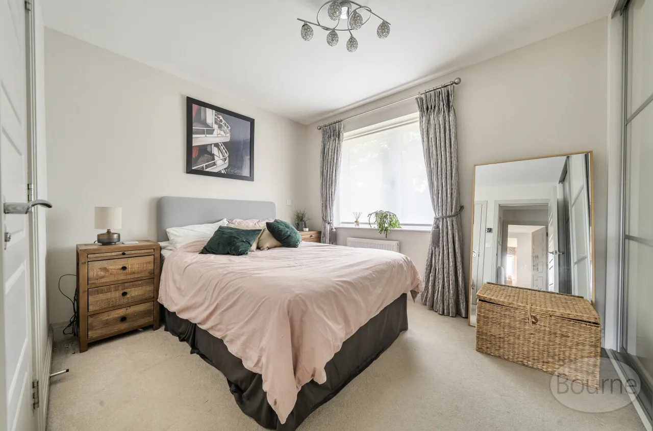 Gratton Chase, Dunsfold, GU8, photo 13