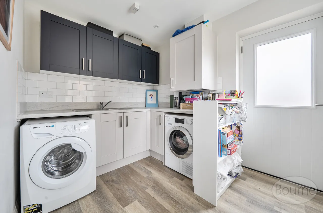Gratton Chase, Dunsfold, GU8, photo 10