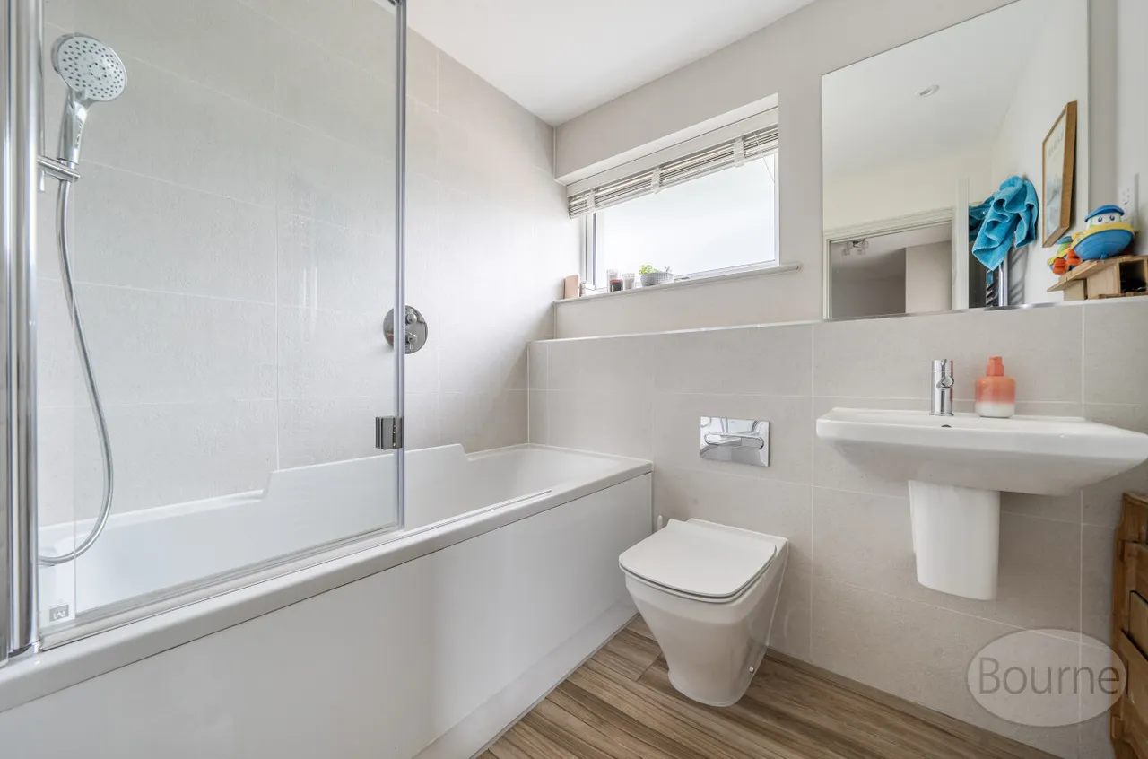 Gratton Chase, Dunsfold, GU8, photo 8