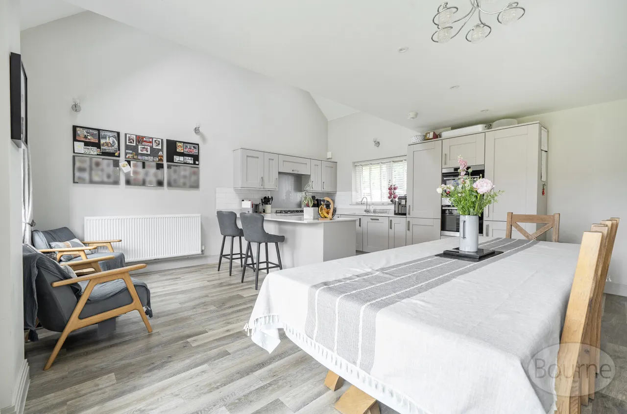Gratton Chase, Dunsfold, GU8, photo 9